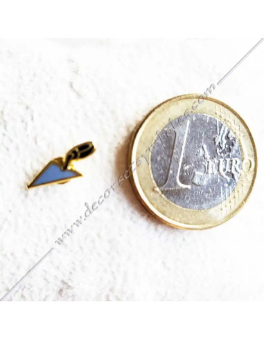 PIN017-lapel-pin-masonic-trowel-enamelled-blue-decorations-accessories-fm-gifts