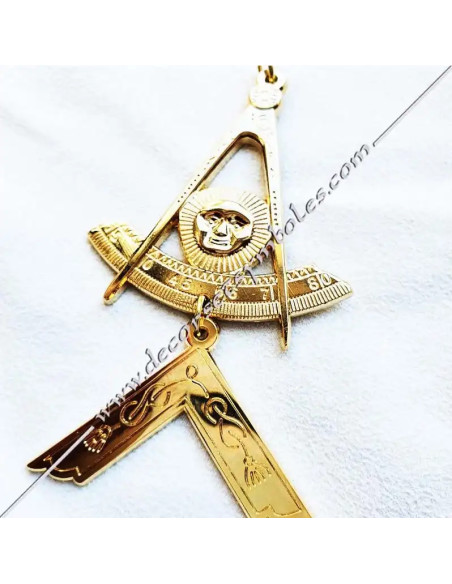 BBS180-masonic-jewellery-vmi-wmi-gold-Whorshipful-master-installed-ceremony-decorations-accessories-gifts-shops-fm-lodges