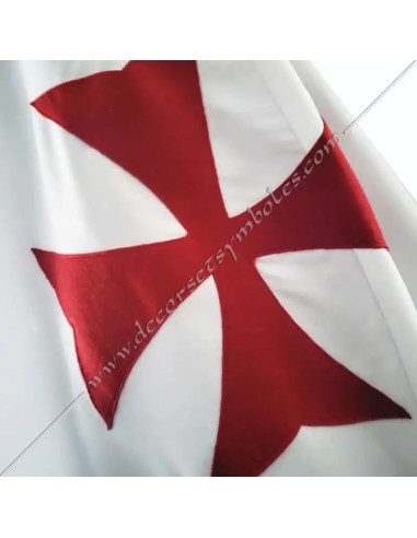 CHS300-white-red-masonic-capes-cbcs-regimes-scottish-rectified-reversible-fm-crosses-templars