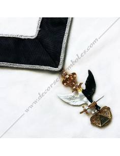 HRA035n-collerettes-cordons-30e-32e-degre-reaa-maconniques-chevaliers-kadosch-sublimes-princes-royals-decors-fm 2