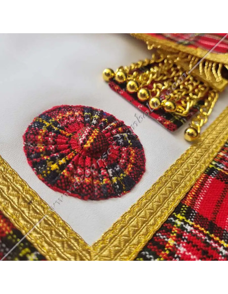 RSE010-tabliers-maitres-standards-ecosses-maconniques-tartans-royal-stuart-pampilles-or-fm-rosettes