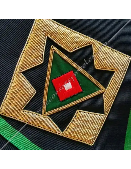 HRE0562-cordons-sautoirs-rubans-maconniques-officiers-patriarches-isis-27e-degres-goe-fm-misraim