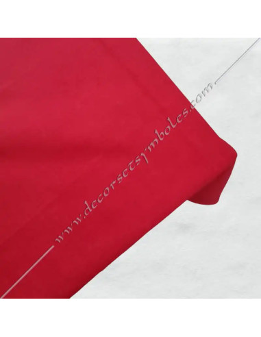 Red Masonic tablecloth for the officers’ and the Most Wise’s tables