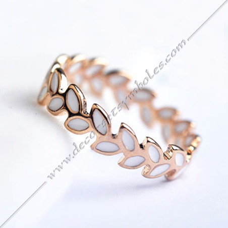 Fine pink gold and white enamelled masonnic ring for women