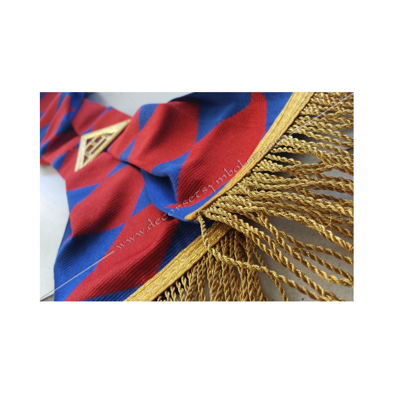 Masonic sash of Principal of the Royal Ark with embroidered symbol