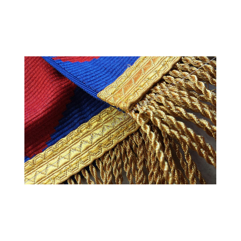 Masonic sash of Principal of the Royal Ark with embroidered symbol