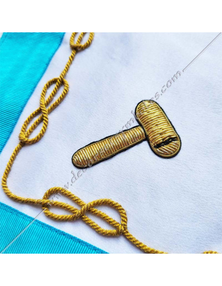 TRF012B-masonic-aprons-master-rite-french-groussier-rf-decorations-symbols-acacia-square-fm-compass-mallet-sword