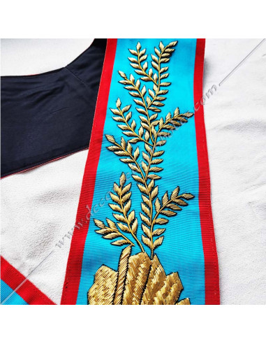 VRA051R-maitres-venerables-reaa-cordons-sautoirs-maconniques-anciens-decors-fm-accessoires-equerres-bijoux